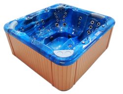 A large luxurious single recliner spa